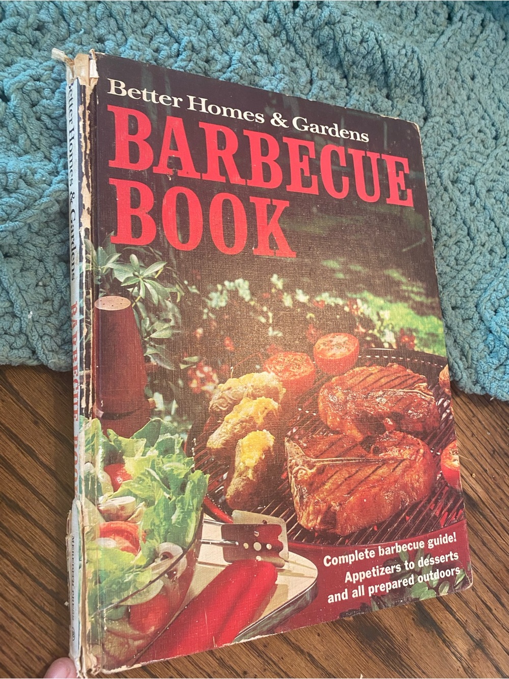 Better Homes And Gardens Red Barbecue Book - Grill Recipes & Tips
